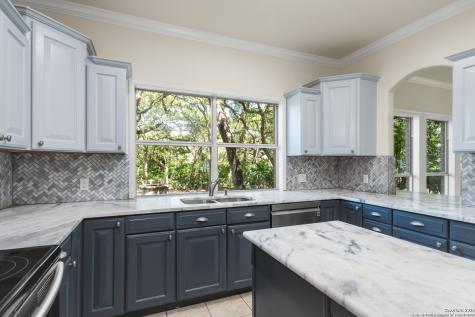 15125 Flying Circle Helotes TX 78023