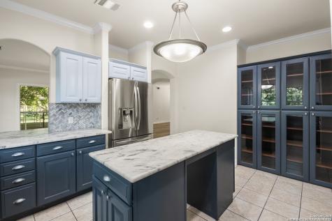 15125 Flying Circle Helotes TX 78023