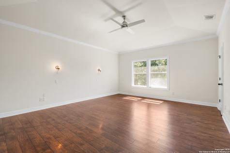 15125 Flying Circle Helotes TX 78023