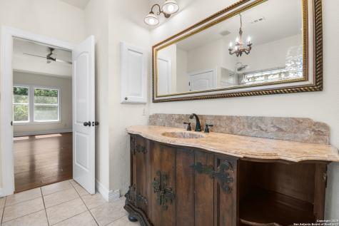 15125 Flying Circle Helotes TX 78023
