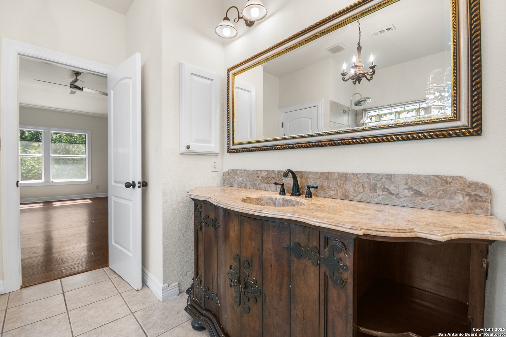 15125 Flying Circle Helotes TX 78023