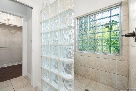 15125 Flying Circle Helotes TX 78023