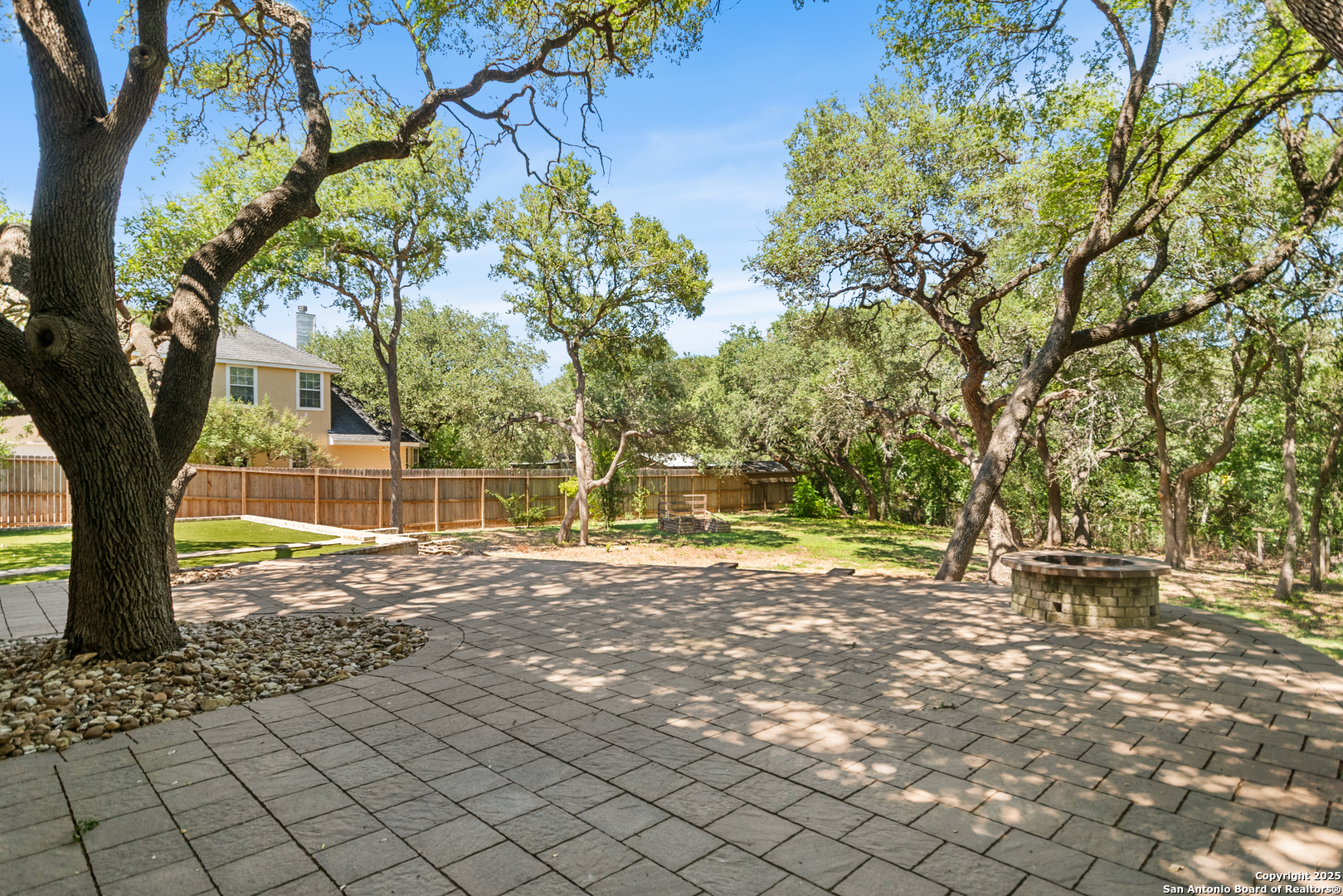 15125 Flying Circle Helotes TX 78023