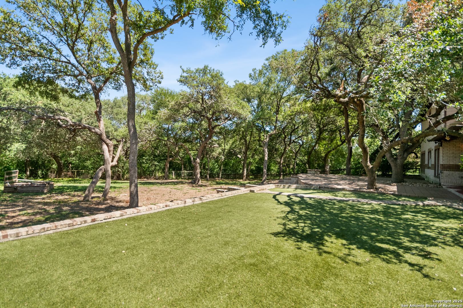 15125 Flying Circle Helotes TX 78023