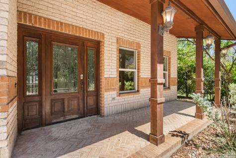 15125 Flying Circle Helotes TX 78023