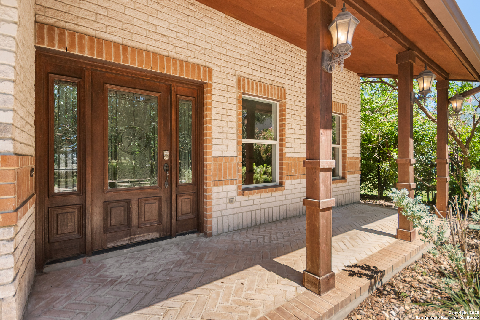 15125 Flying Circle Helotes TX 78023