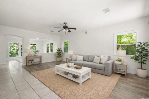 15125 Flying Circle Helotes TX 78023