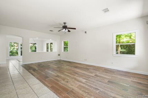 15125 Flying Circle Helotes TX 78023
