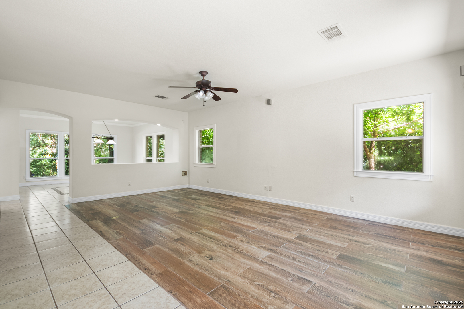 15125 Flying Circle Helotes TX 78023