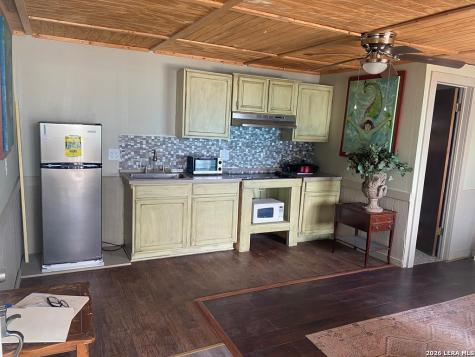 245 Maverick El Indio TX 78860