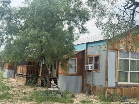 245 Maverick El Indio TX 78860