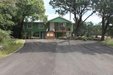 1881 Trailridge Drive Canyon Lake TX 78133