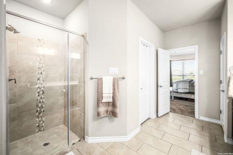 117 Fairway Floresville TX 78114
