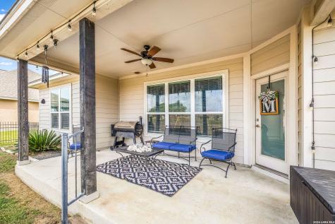 117 Fairway Floresville TX 78114