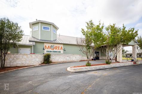 117 Fairway Floresville TX 78114