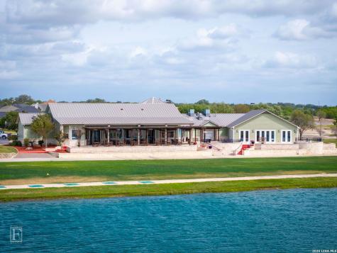117 Fairway Floresville TX 78114