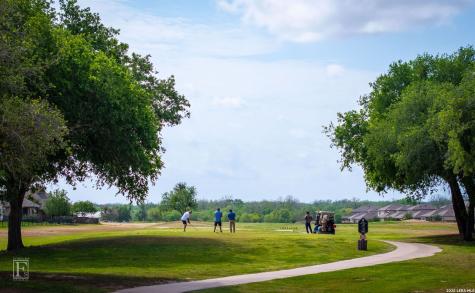 117 Fairway Floresville TX 78114