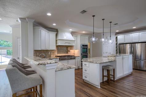 613 N Rolling View San Antonio TX 78253