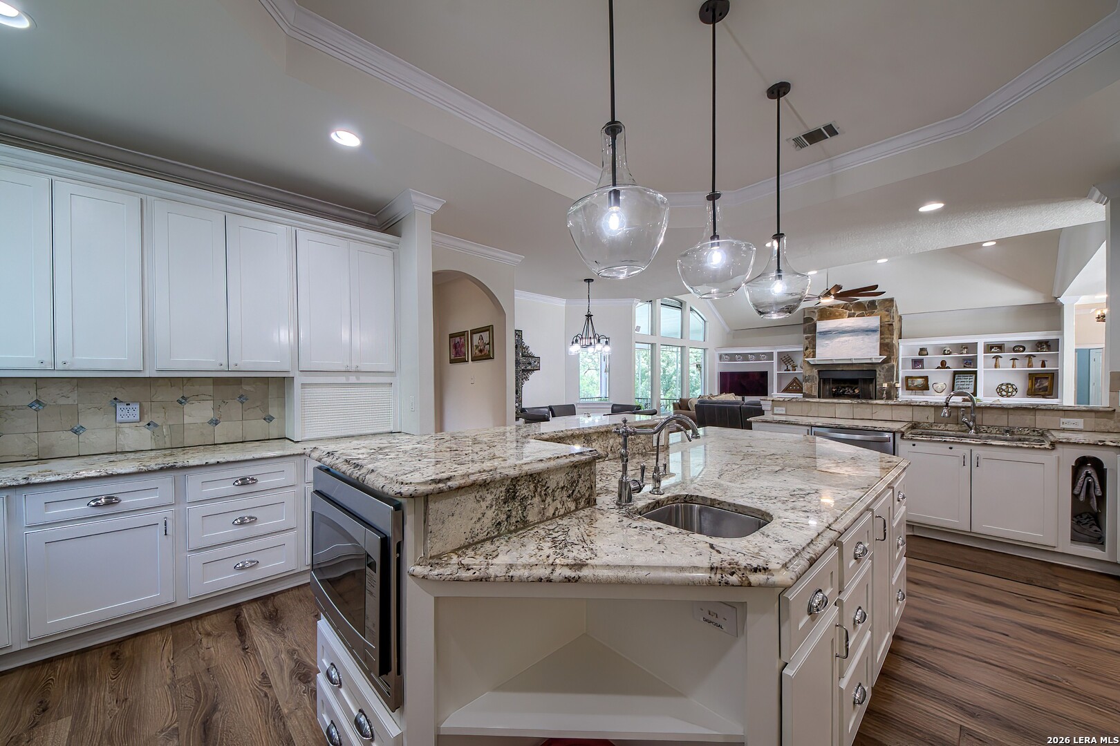 613 N Rolling View San Antonio TX 78253