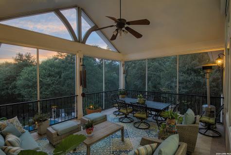 613 N Rolling View San Antonio TX 78253