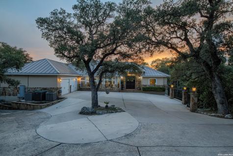 613 N Rolling View San Antonio TX 78253