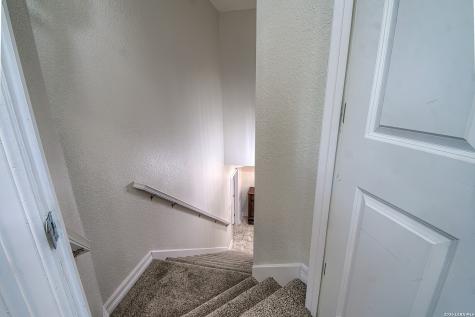 613 N Rolling View San Antonio TX 78253