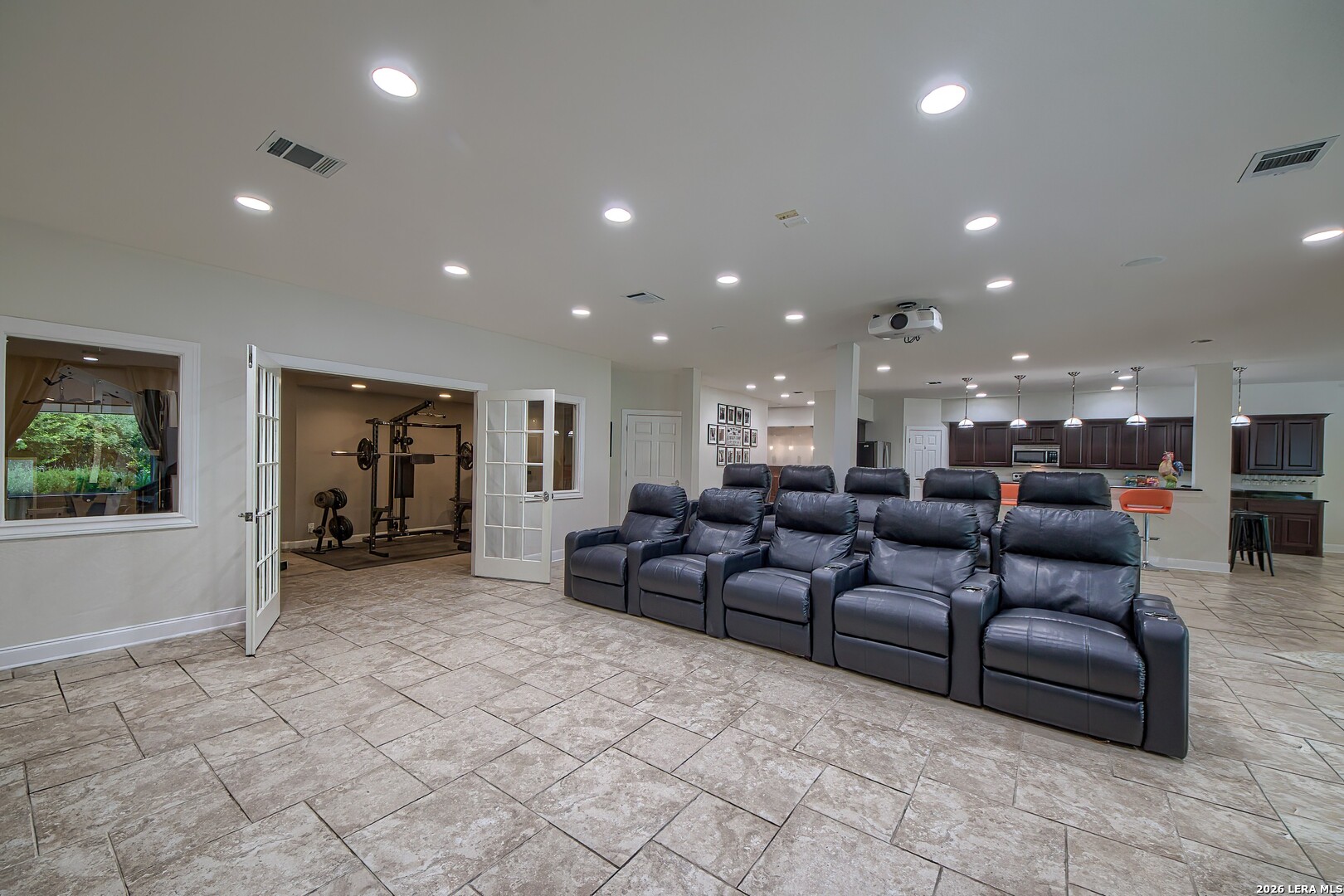 613 N Rolling View San Antonio TX 78253