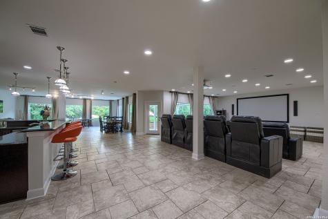613 N Rolling View San Antonio TX 78253