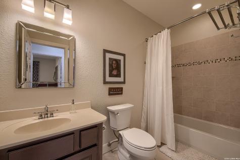613 N Rolling View San Antonio TX 78253