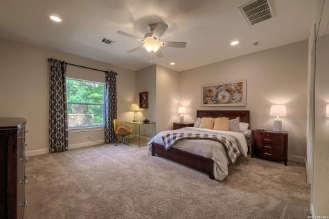 613 N Rolling View San Antonio TX 78253