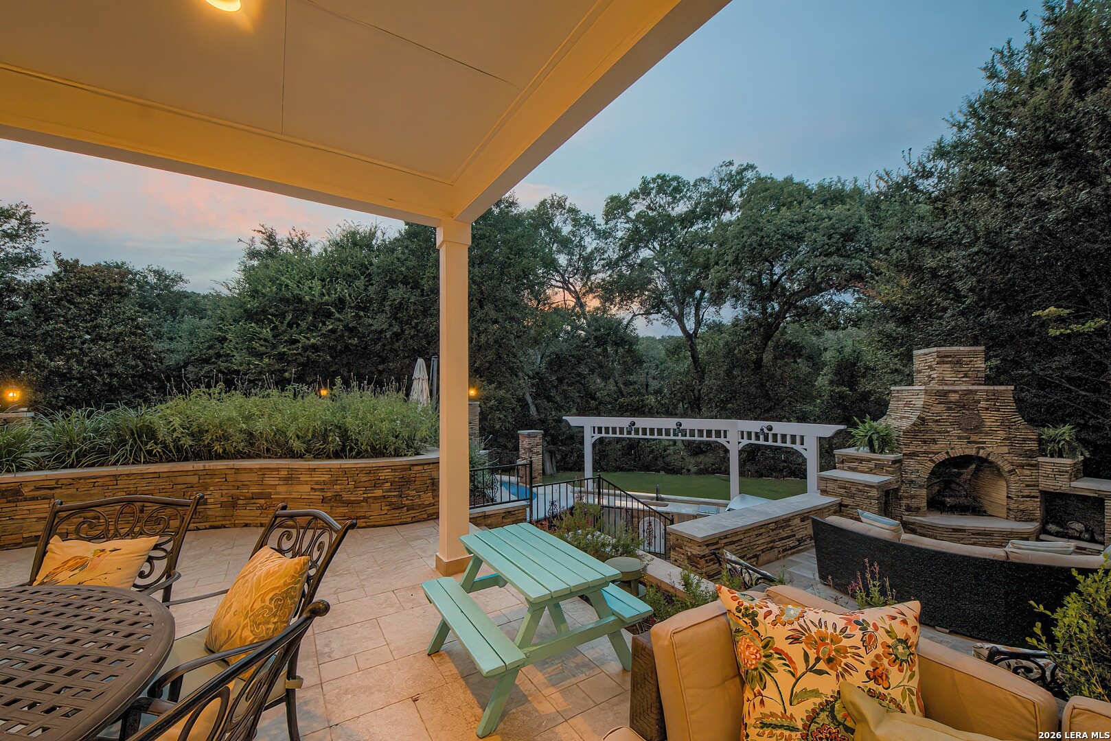 613 N Rolling View San Antonio TX 78253