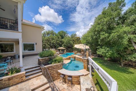613 N Rolling View San Antonio TX 78253