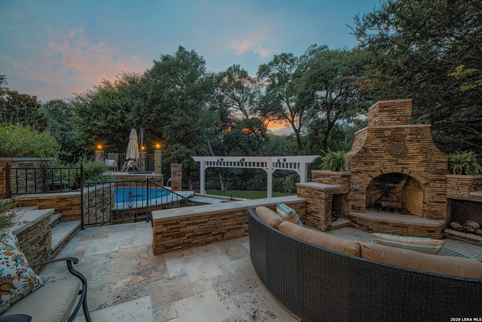 613 N Rolling View San Antonio TX 78253
