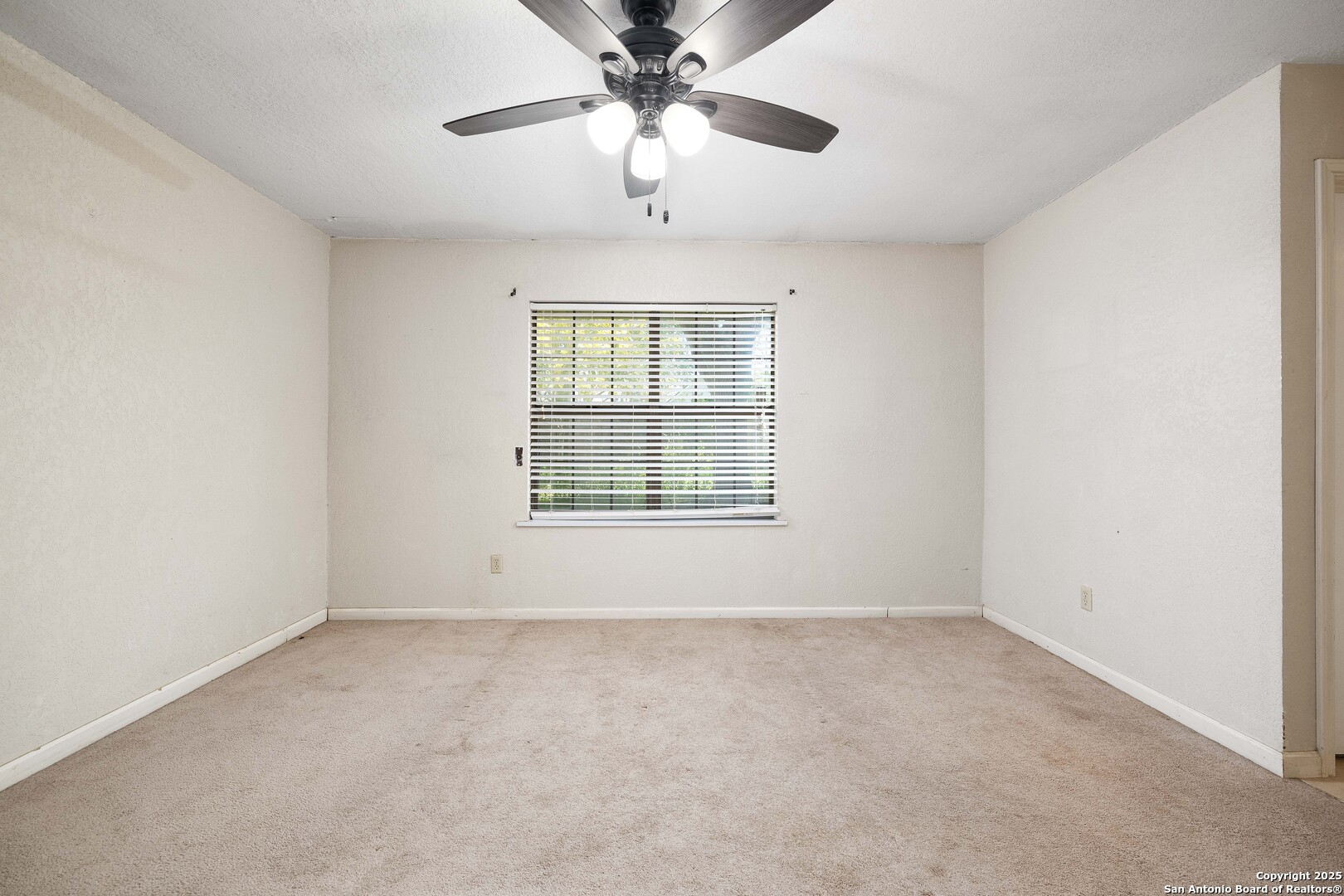 953 Lazy Trail New Braunfels TX 78130