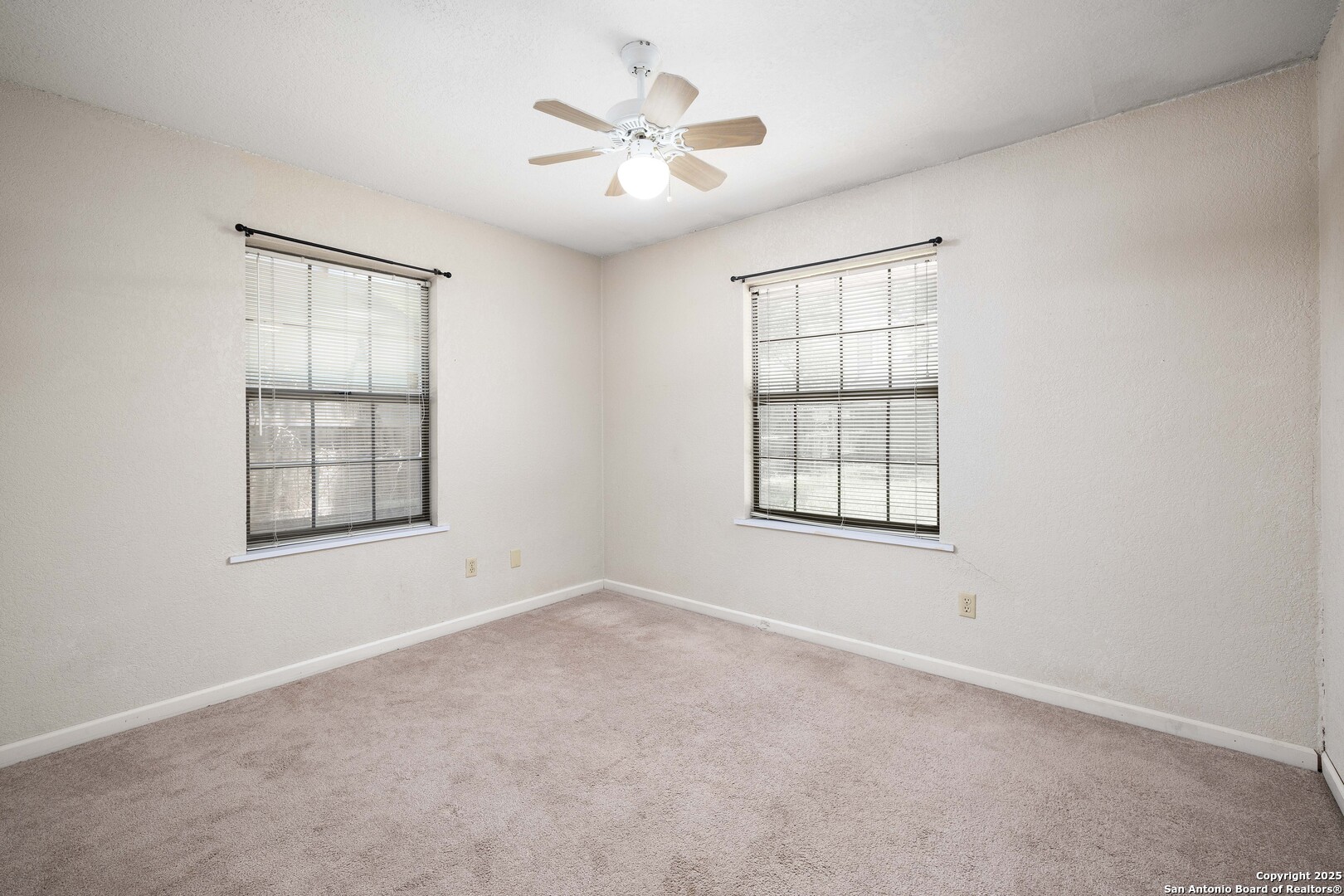 953 Lazy Trail New Braunfels TX 78130