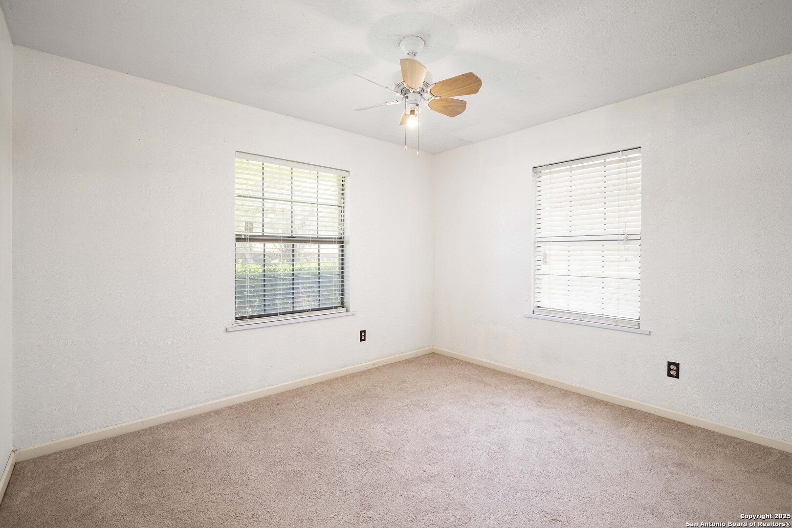 953 Lazy Trail New Braunfels TX 78130