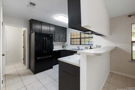 953 Lazy Trail New Braunfels TX 78130