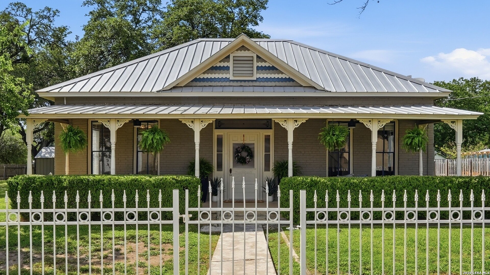 431 E Commerce Street New Braunfels TX 78130