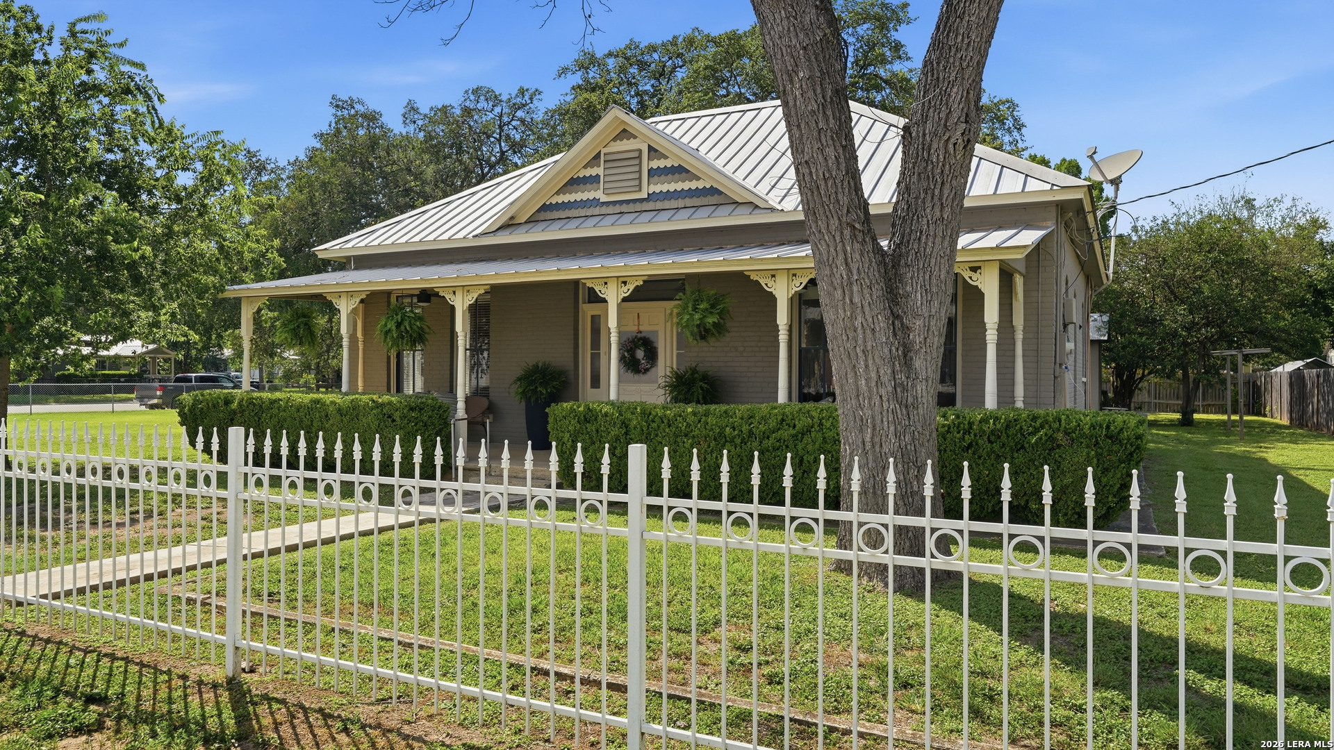 431 E Commerce Street New Braunfels TX 78130