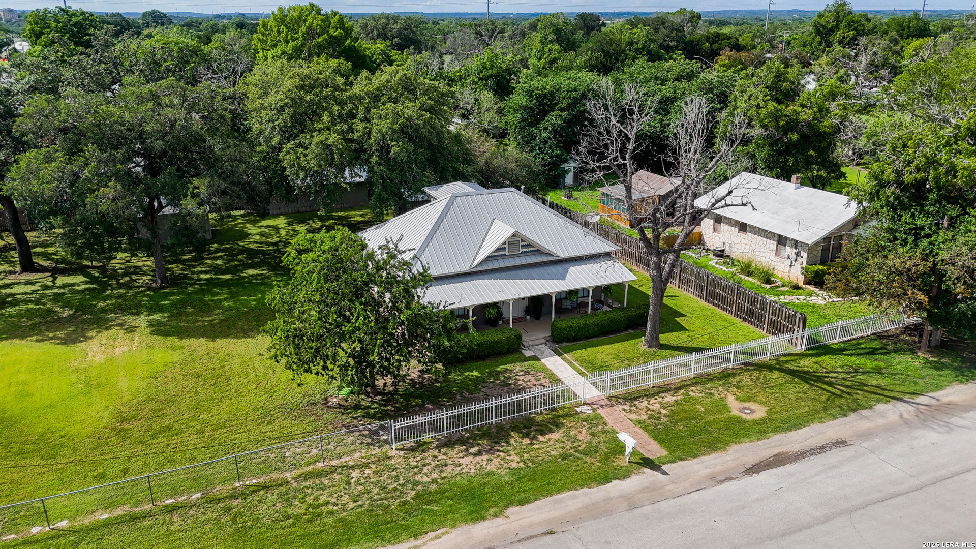 431 E Commerce Street New Braunfels TX 78130