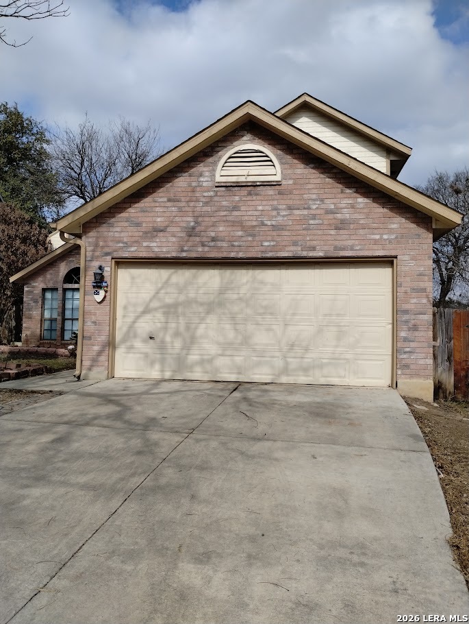 10158 Sandyglen San Antonio TX 78240