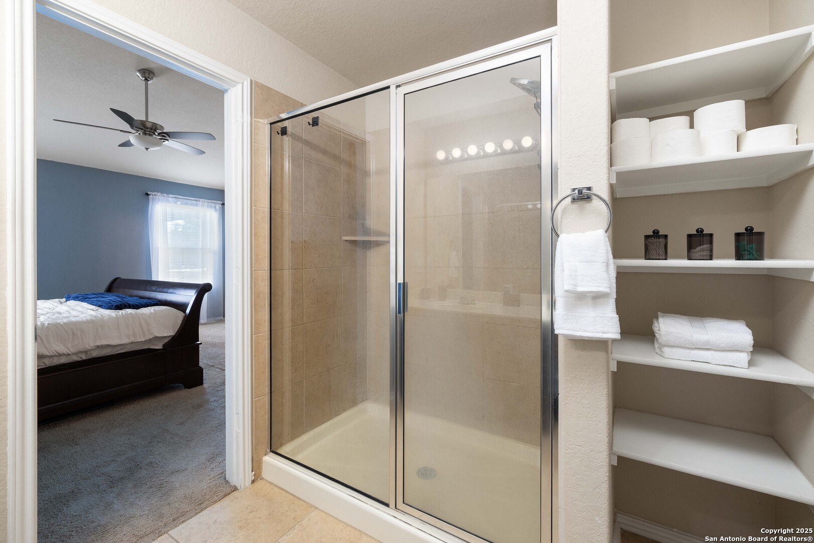 11515 N Peak San Antonio TX 78245