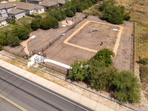 11515 N Peak San Antonio TX 78245
