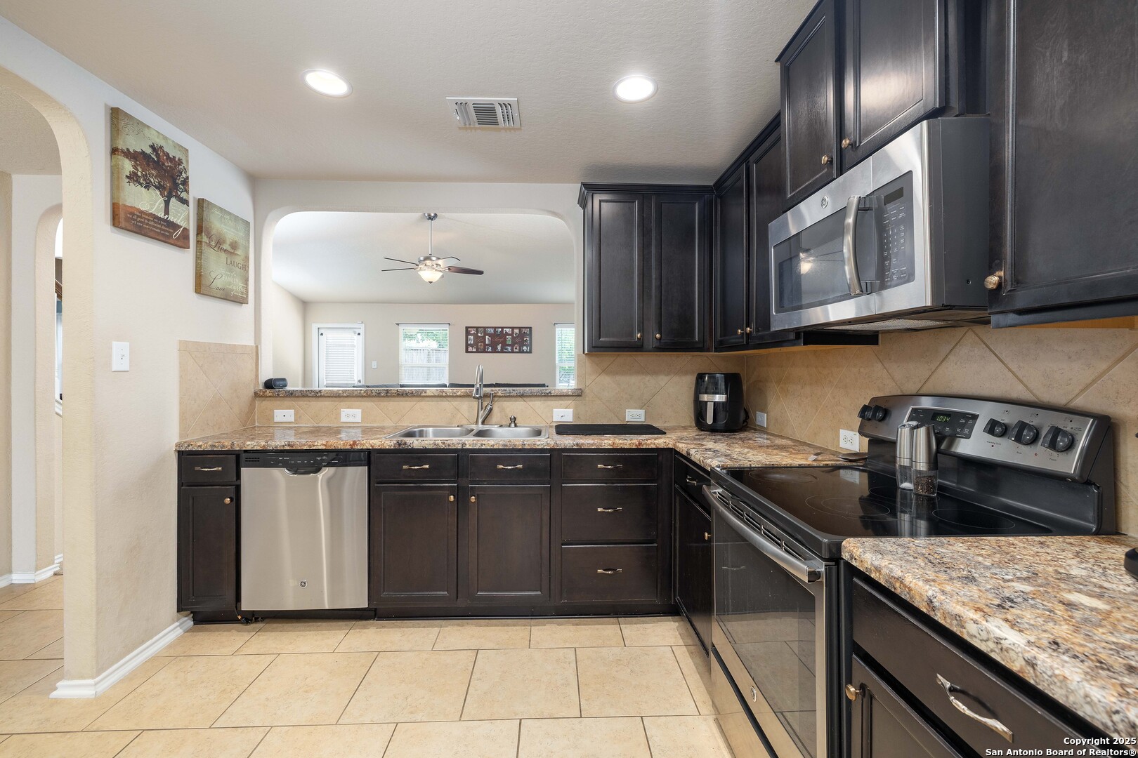 11515 N Peak San Antonio TX 78245