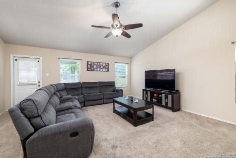 11515 N Peak San Antonio TX 78245