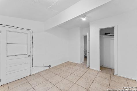 373 Avenue I Poteet TX 78065