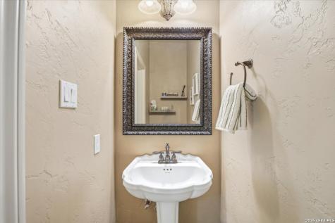 1826 Slumber Pass San Antonio TX 78260