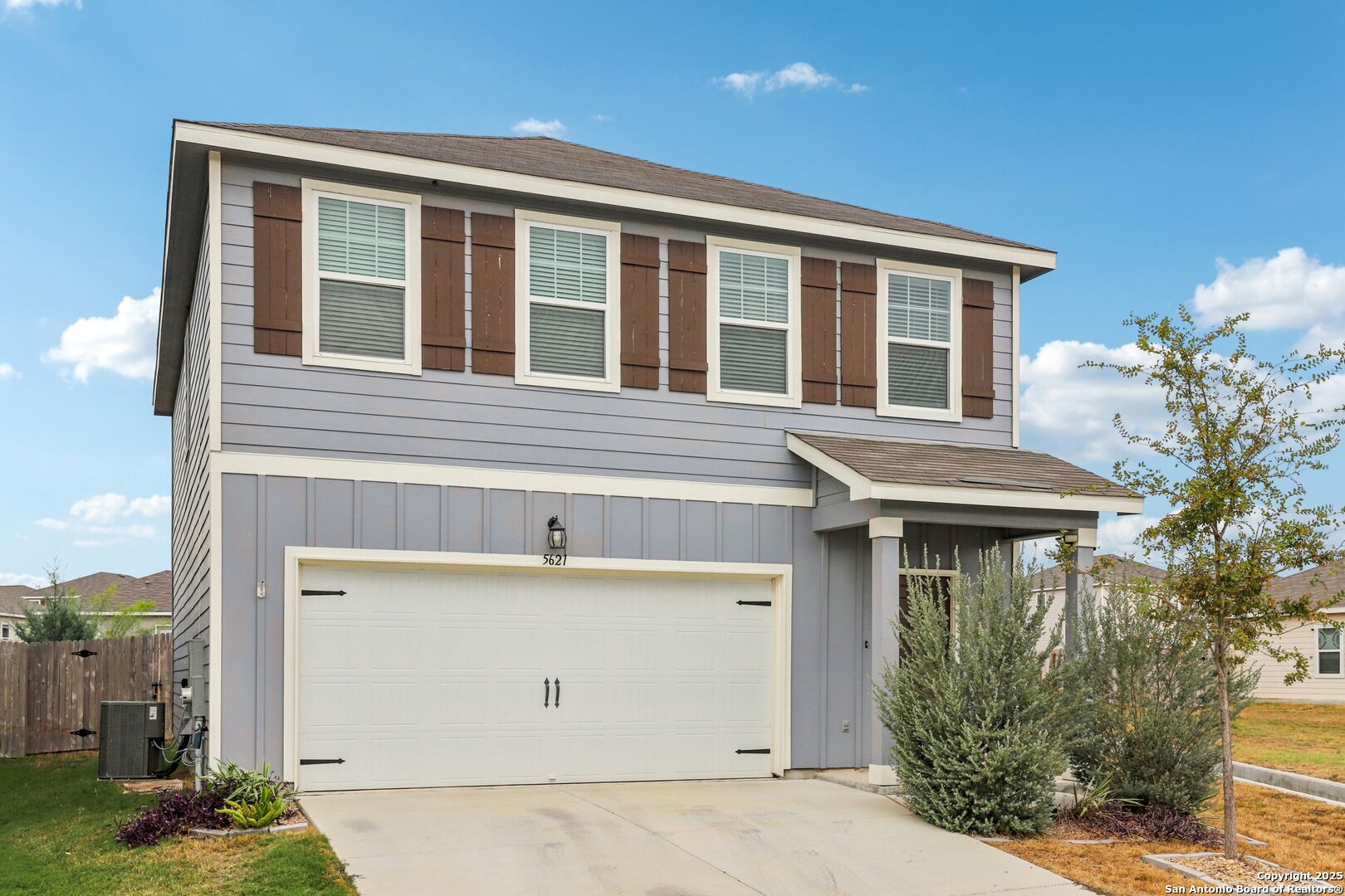 5621 Pearl Meadow Converse TX 78109