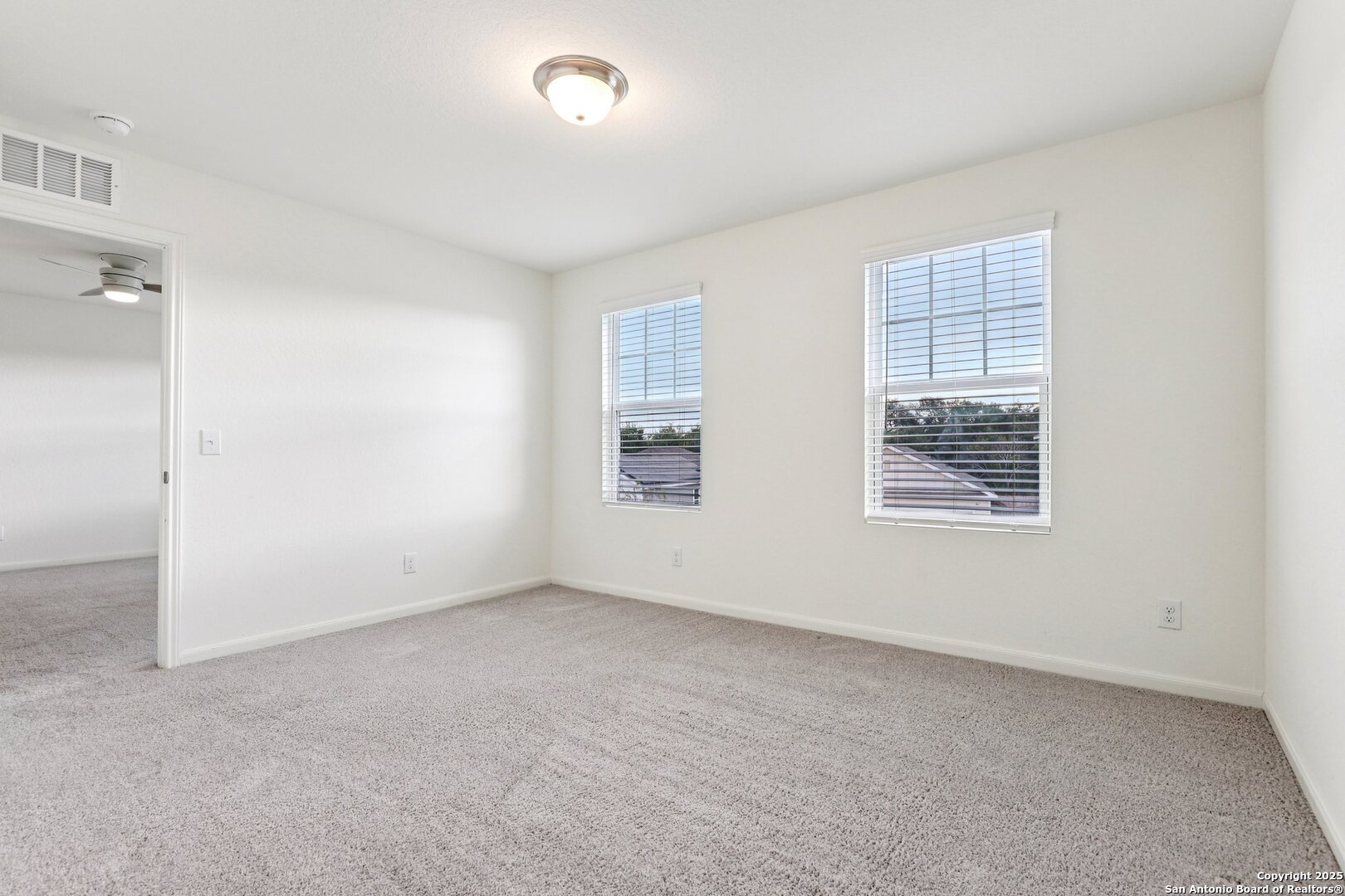 5621 Pearl Meadow Converse TX 78109