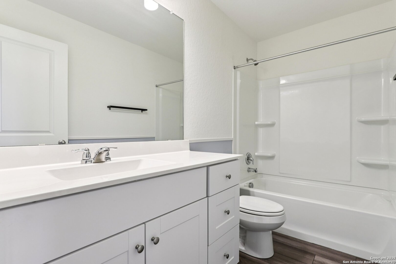 5621 Pearl Meadow Converse TX 78109